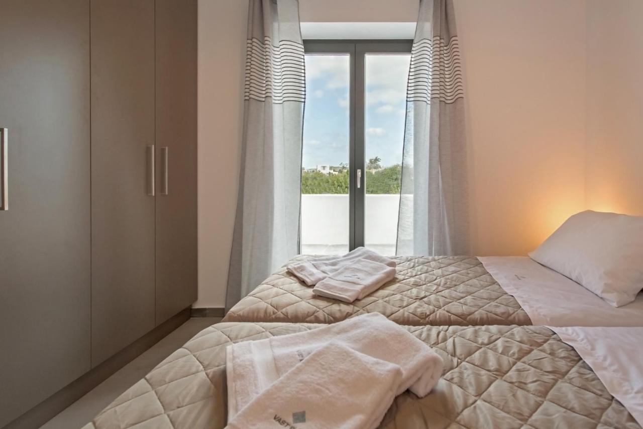 Aparthotel Vastblue Of Paros à Ambelas Extérieur photo